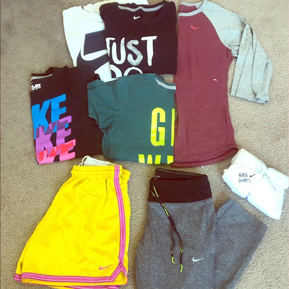 NIKE BUNDLE